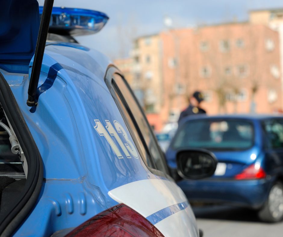 Rifiuti edili abbandonati nei campi di Sestri Ponente